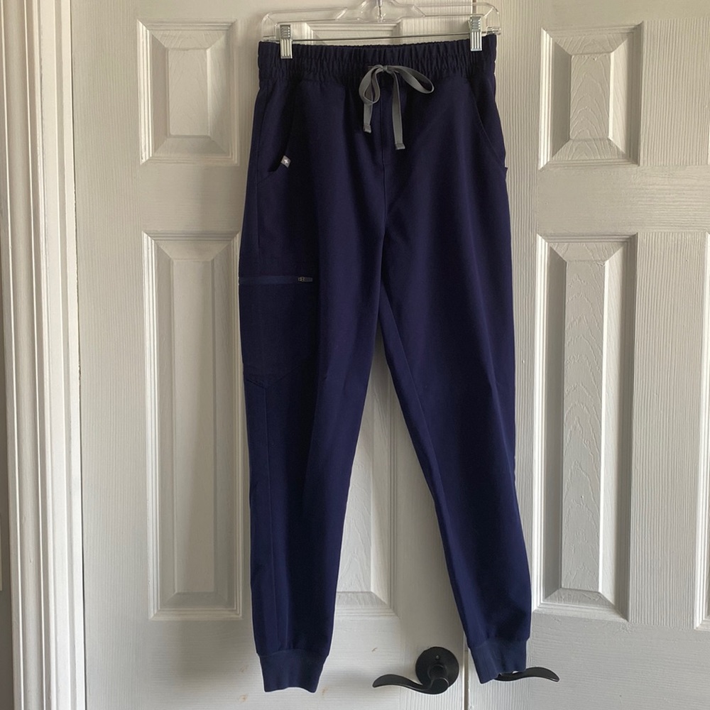 Women’s Figs Joggers